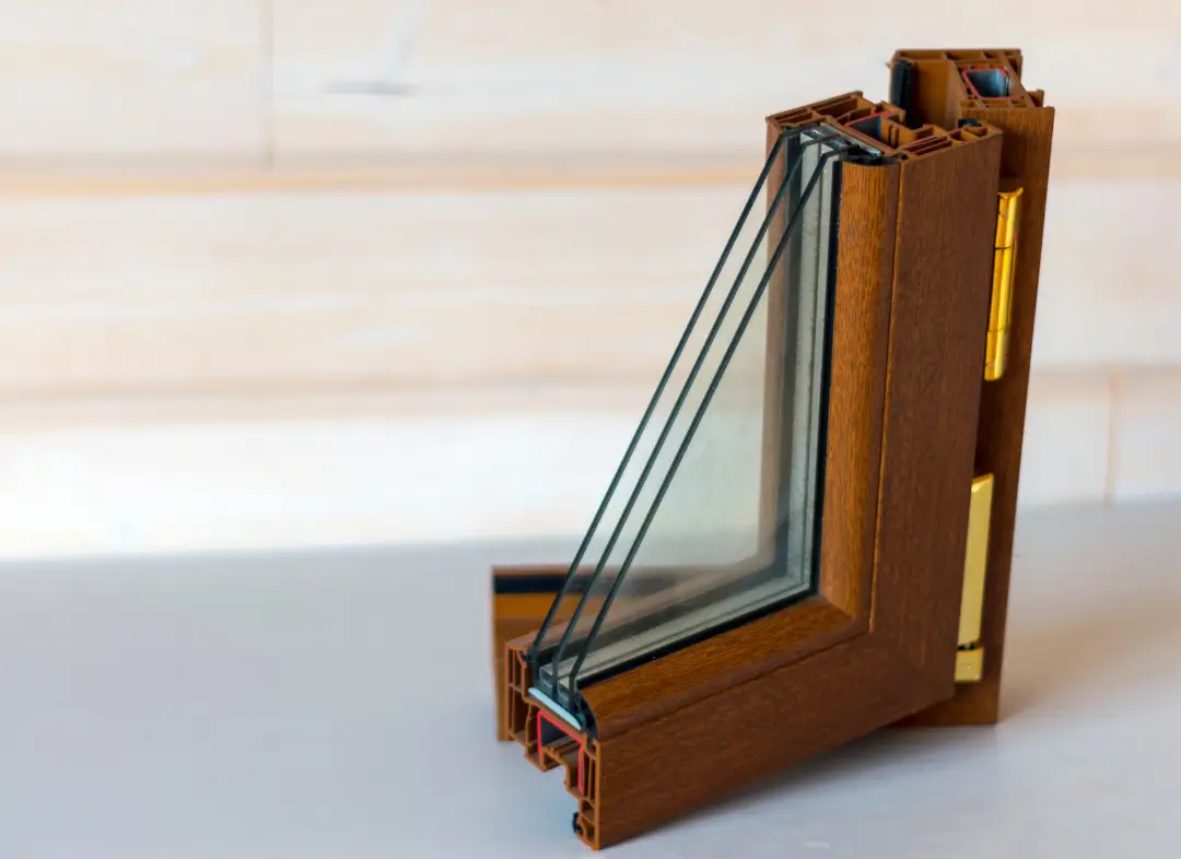 Installation de fenêtre en bois sur mesure Saint-Vallier-de-Thiey